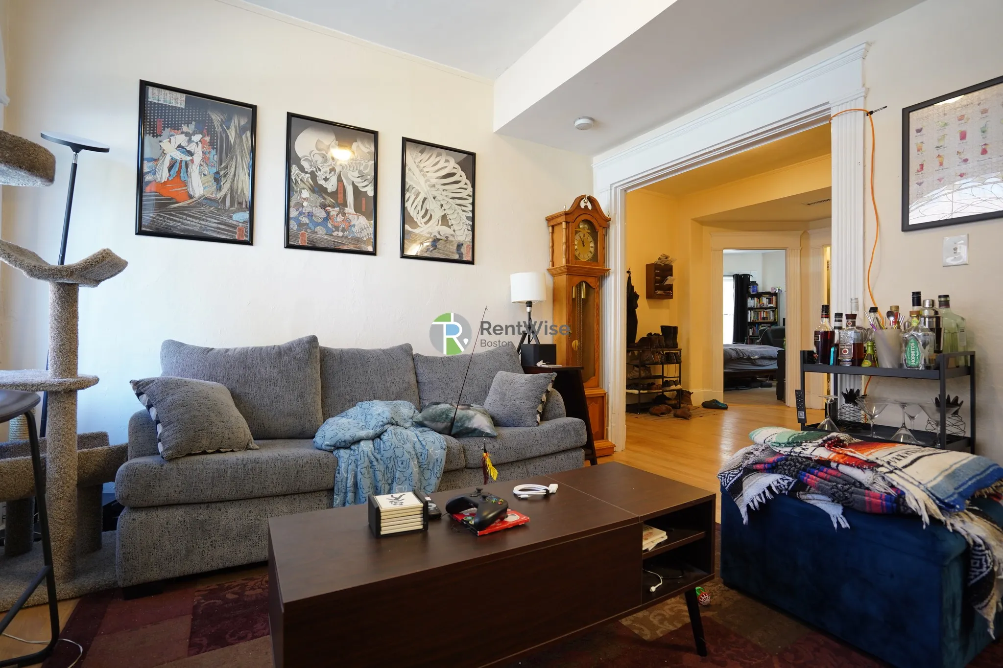 3 bed, 1 bath apartment for rent at 10 Foster St Unit 1, Coolidge Corner — photo 6 of 21