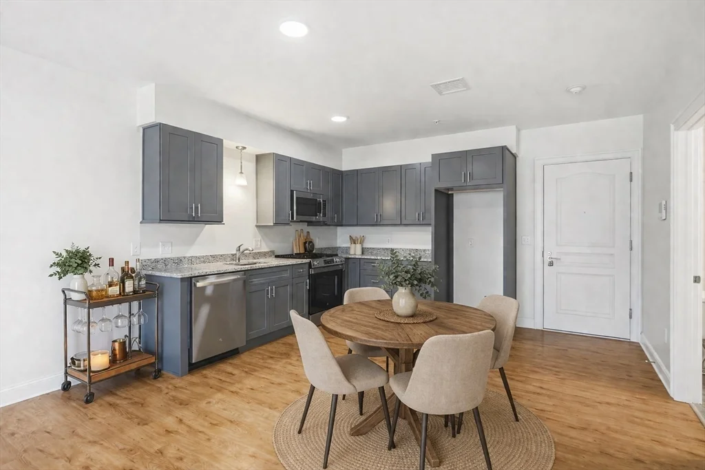 1 bed, 1 bath apartment for rent at 10 Franklin Ave , Unit 105, Revere — photo 2 of 10