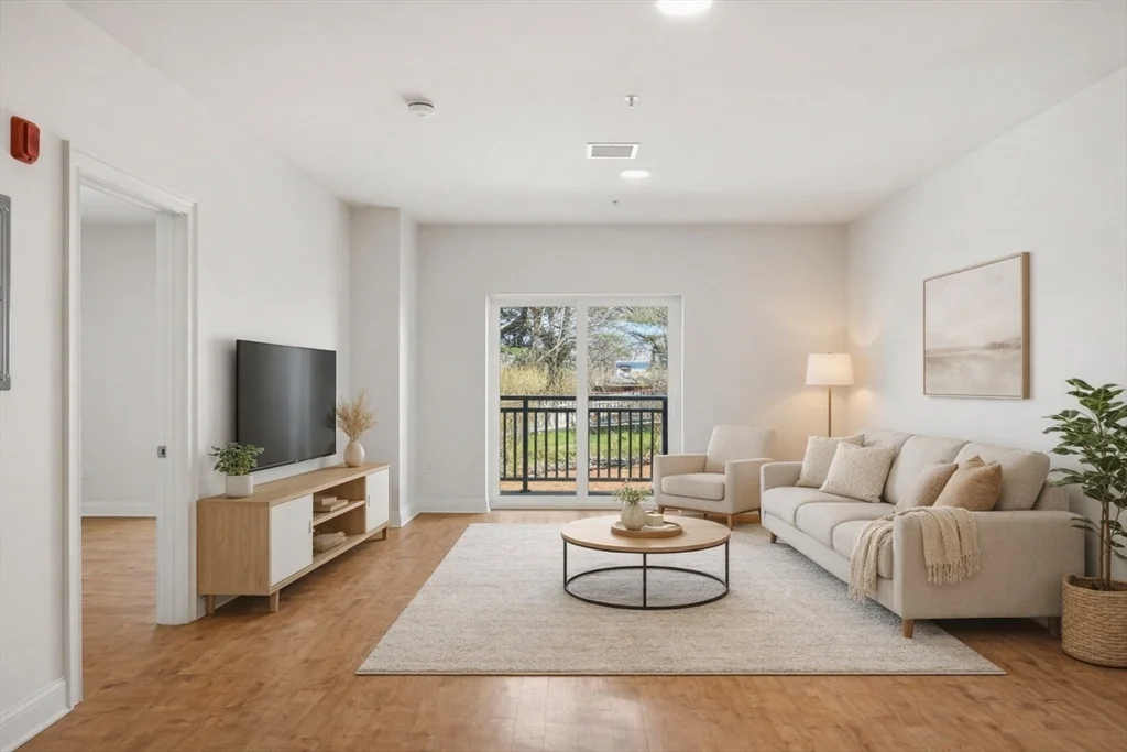 1 bed, 1 bath apartment for rent at 10 Franklin Ave , Unit 105, Revere