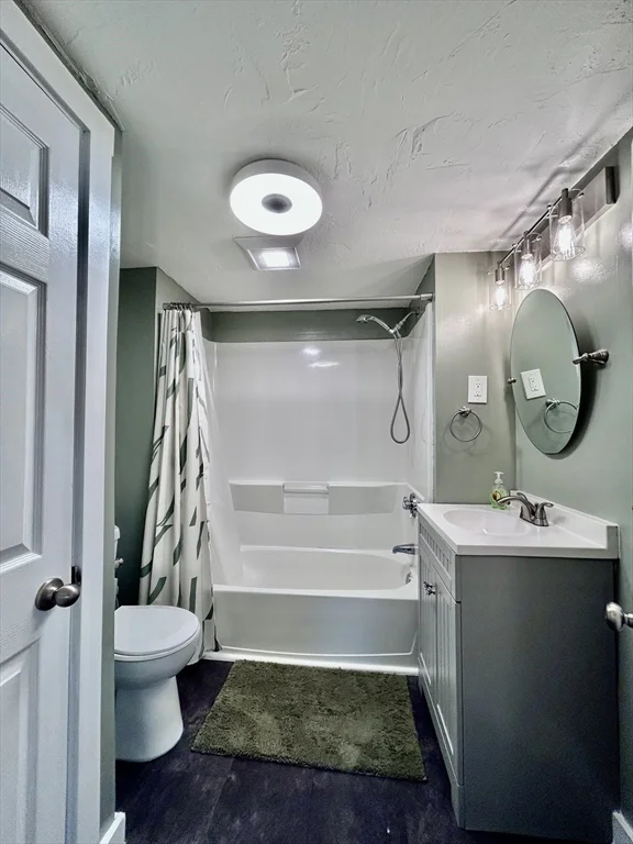 3 bed, 1 bath apartment for rent at 10 Franklin St Unit 1, West Medway — photo 18 of 34
