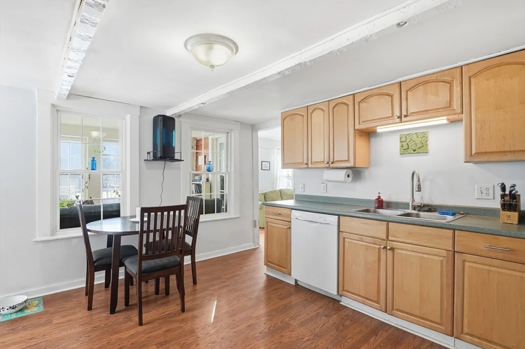 3 bed, 1 bath apartment for rent at 10 Franklin St Unit 1, West Medway — photo 5 of 34