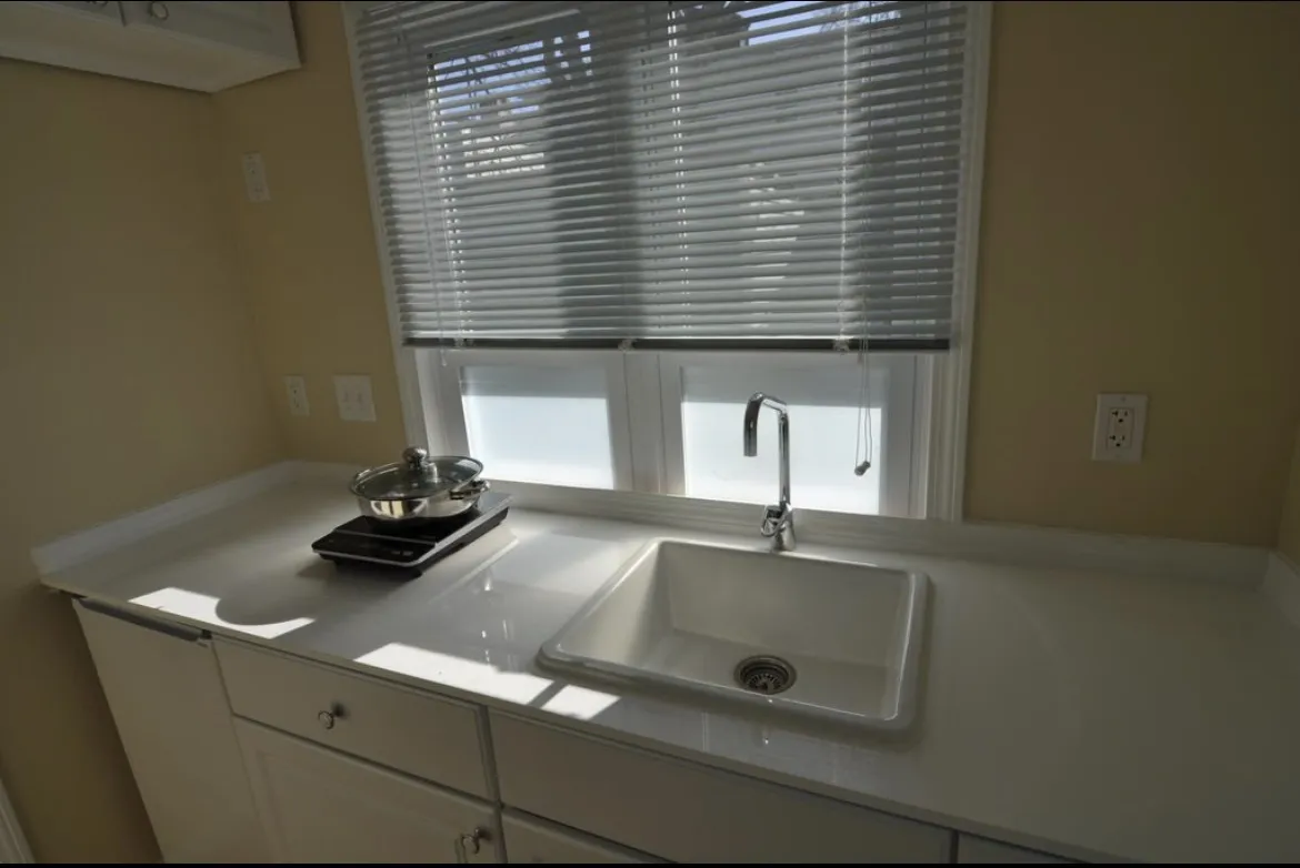 Studio bed, 1 bath apartment for rent at 10 Fulkerson St Unit 1R, East Cambridge — photo 10 of 10