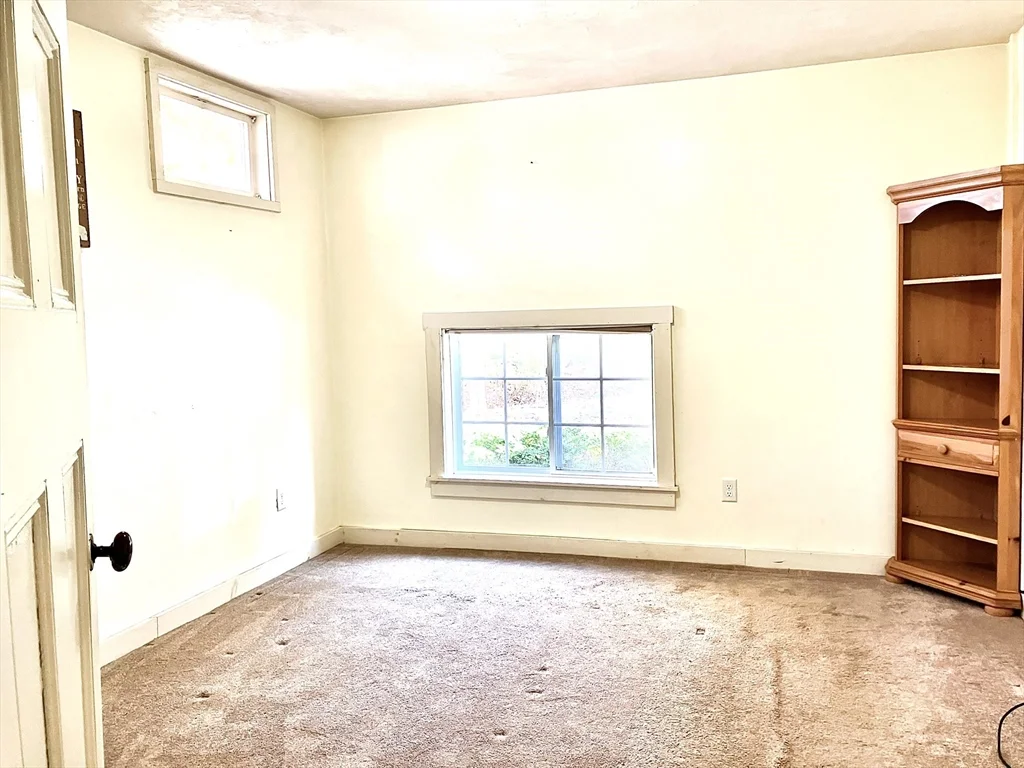 1 bed, 1 bath apartment for rent at 10 Garrison St Unit 0, Groveland — photo 15 of 16