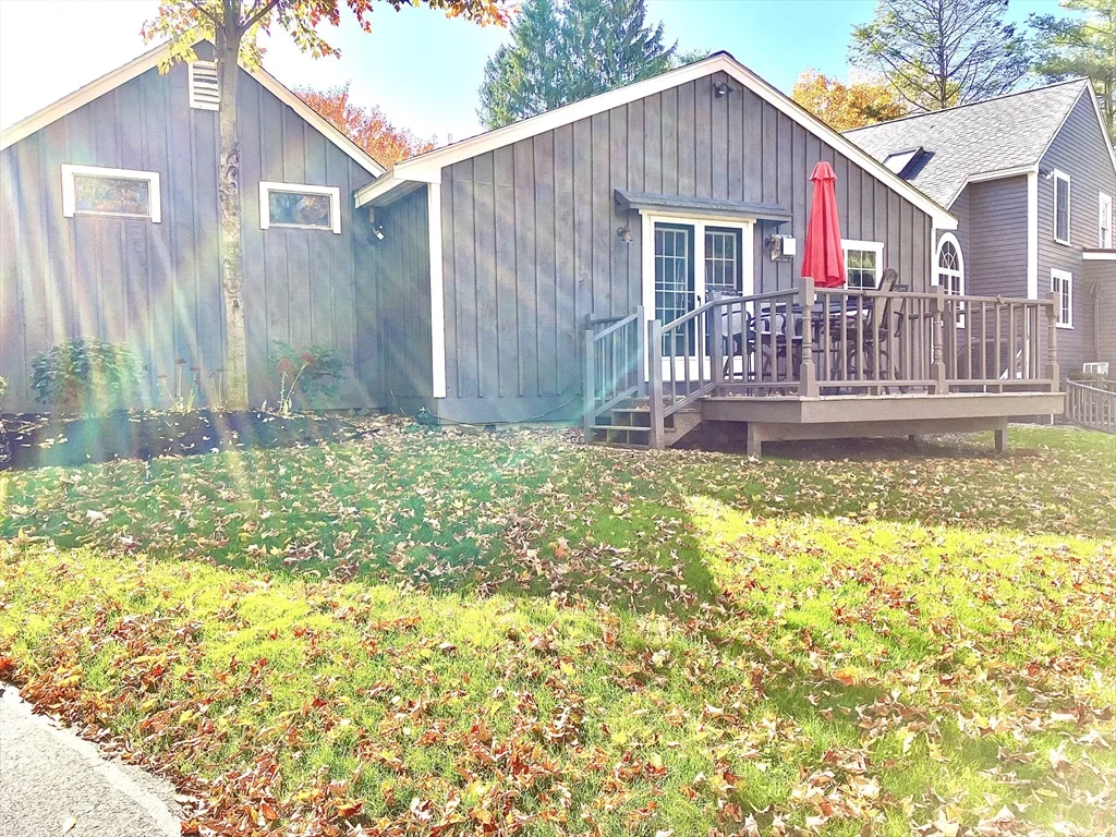 1 bed, 1 bath apartment for rent at 10 Garrison St Unit 0, Groveland — photo 6 of 16