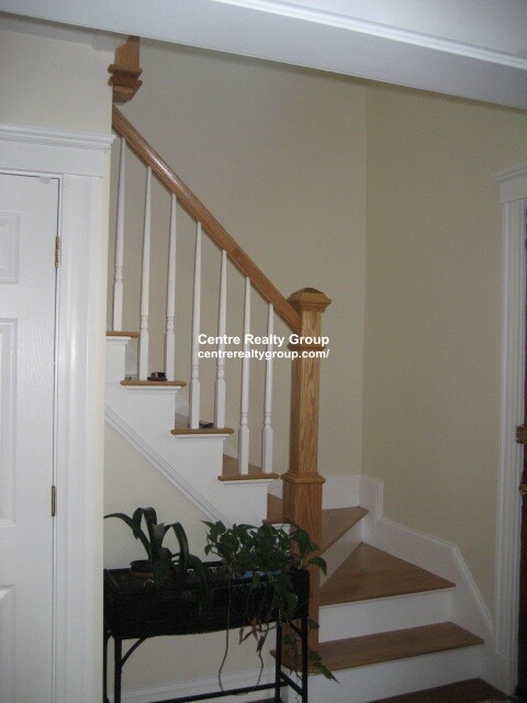 3 bed, 2 bath apartment for rent at 10 Gilbert St, West Newton — photo 9 of 17