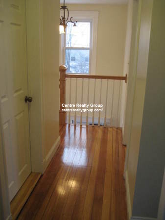 3 bed, 2 bath apartment for rent at 10 Gilbert St, West Newton — photo 15 of 17