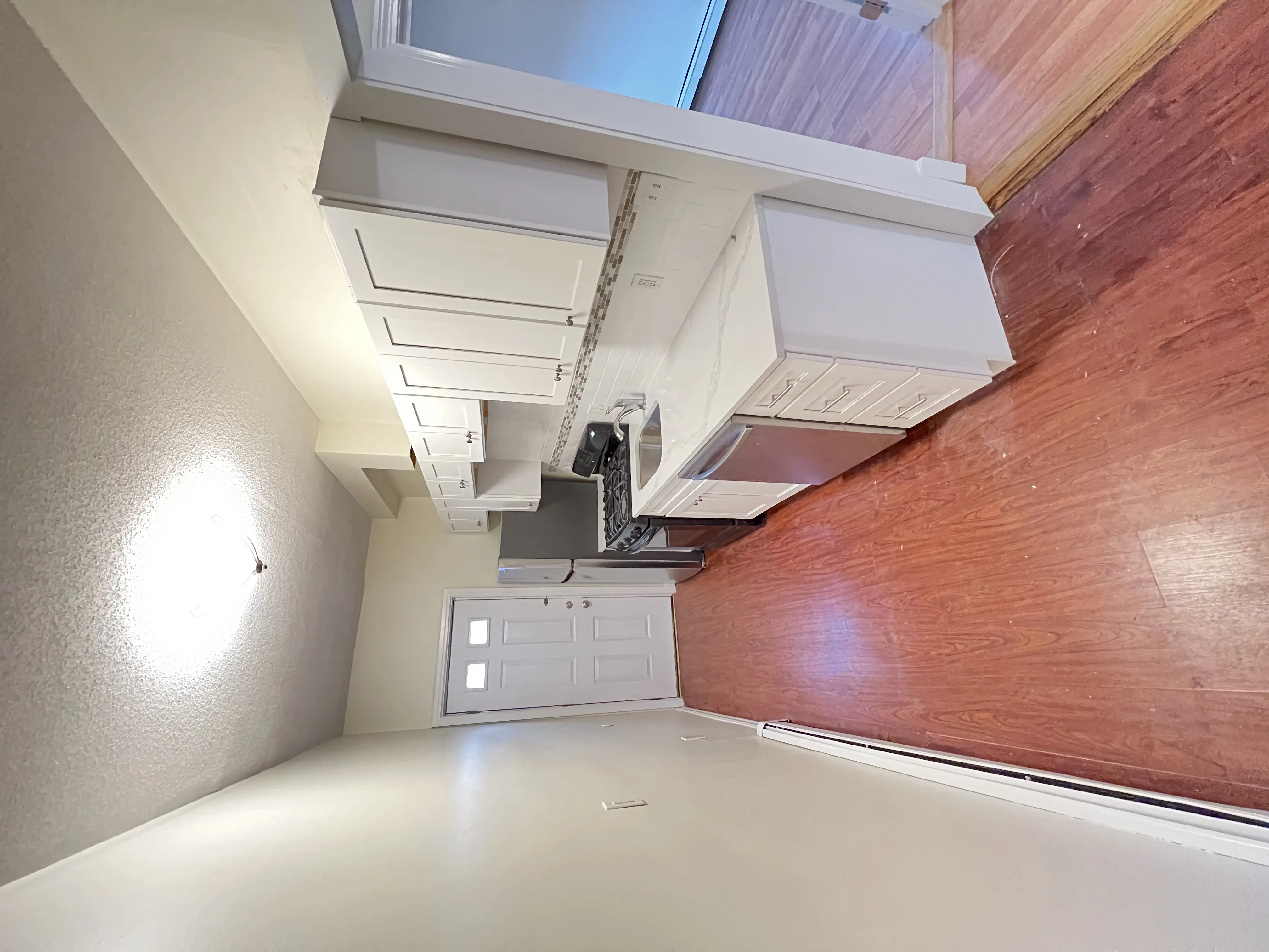 3.5 bed, 1 bath apartment for rent at 10 Gilman St Unit 0, East Somerville — photo 5 of 11