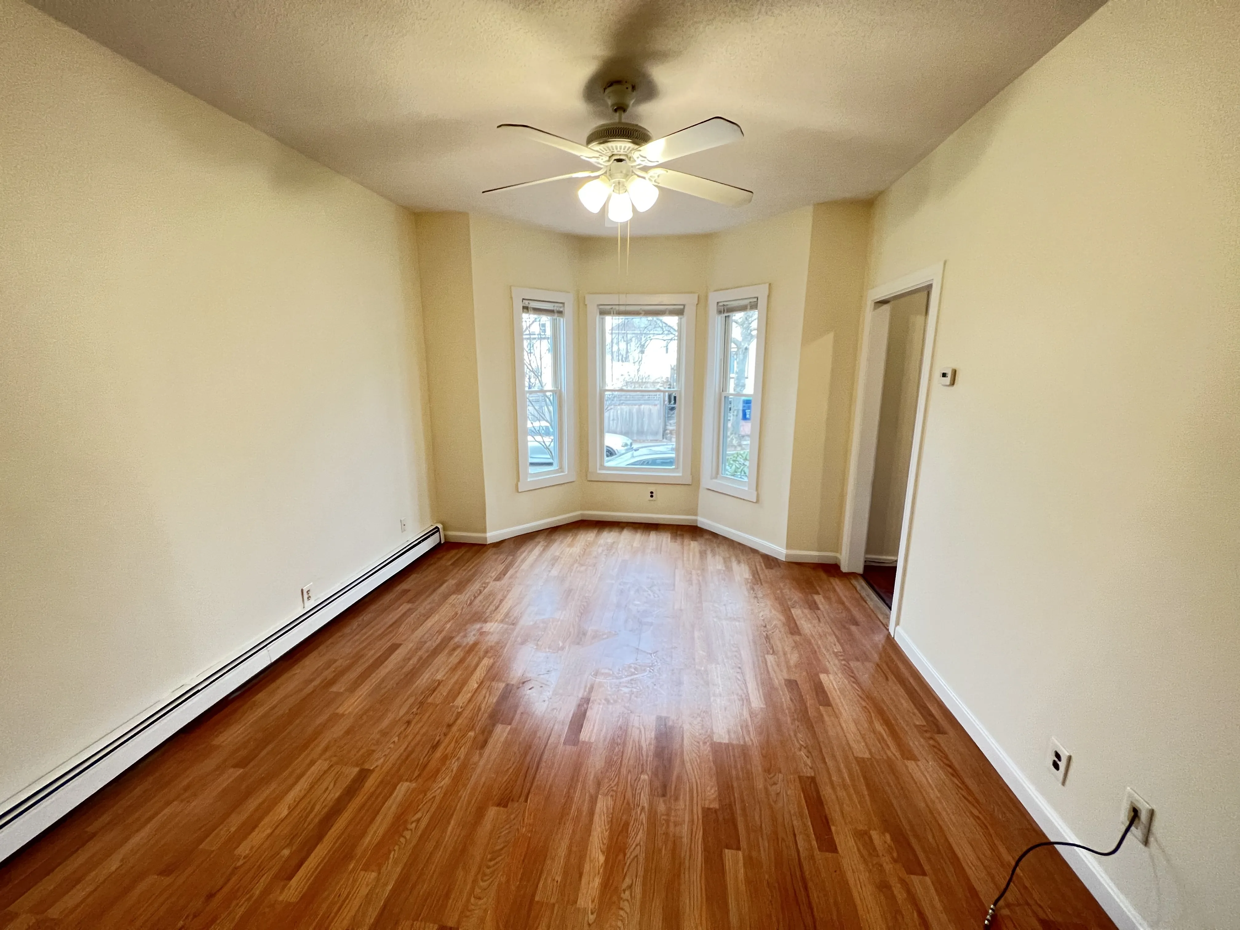 3.5 bed, 1 bath apartment for rent at 10 Gilman St Unit 0, East Somerville — photo 2 of 11