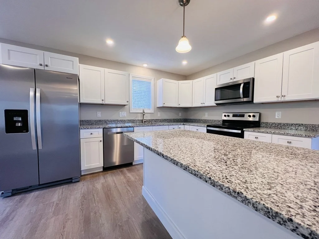 3 bed, 2 bath apartment for rent at 10 Glacier Path Unit 10, Middleboro — photo 5 of 25
