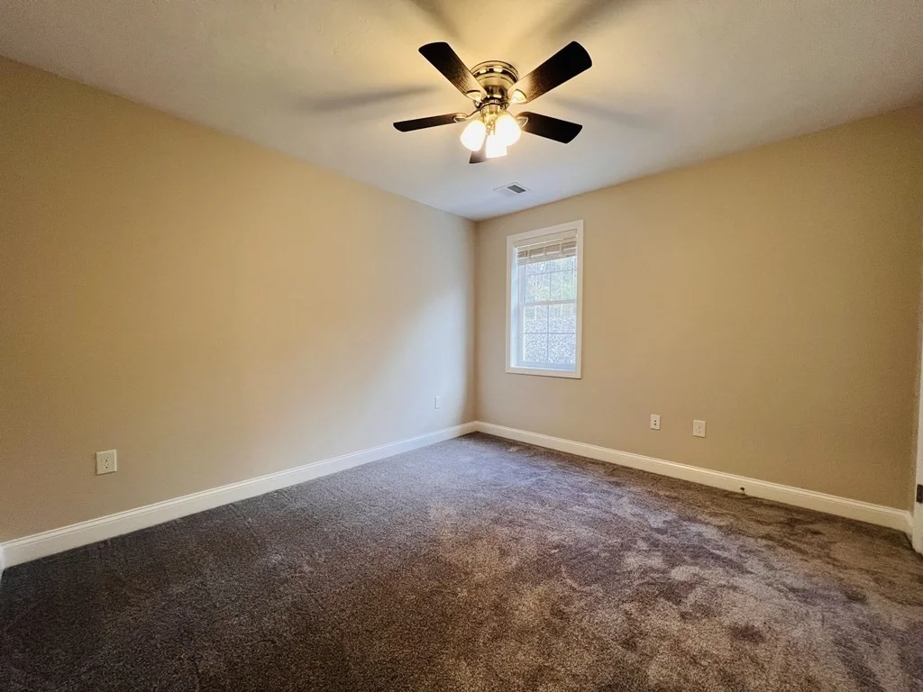 3 bed, 2 bath apartment for rent at 10 Glacier Path Unit 10, Middleboro — photo 15 of 25
