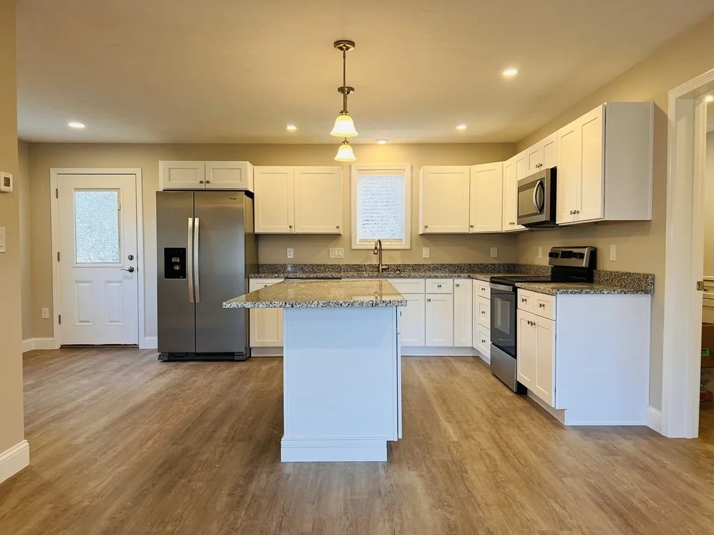 3 bed, 2 bath apartment for rent at 10 Glacier Path Unit 10, Middleboro — photo 12 of 25