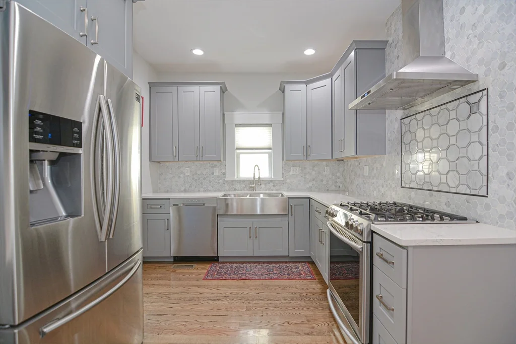 2 bed, 2 bath apartment for rent at 10 Grant St Unit 1, Winter Hill — photo 8 of 21