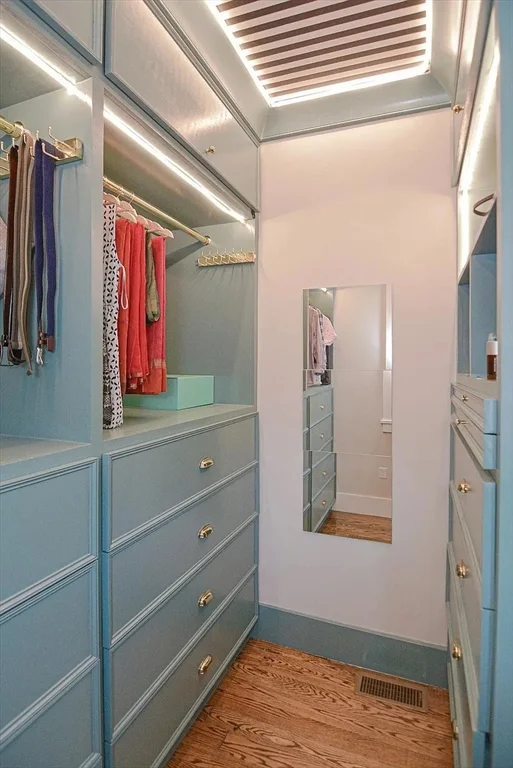 2 bed, 2 bath apartment for rent at 10 Grant St Unit 1, Winter Hill — photo 11 of 21