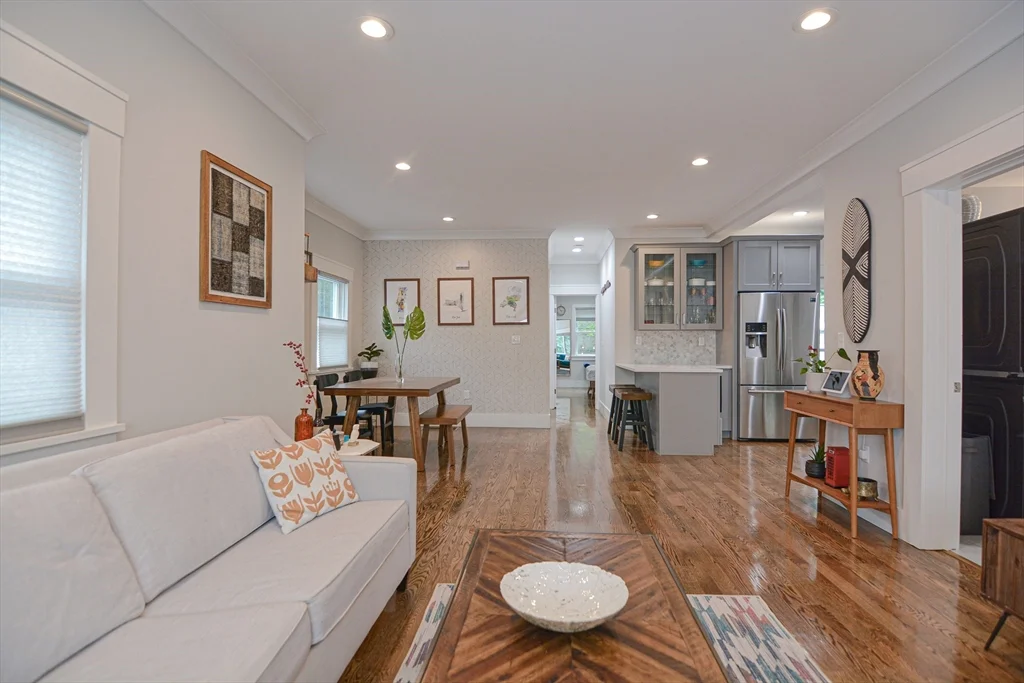 2 bed, 2 bath apartment for rent at 10 Grant St Unit 1, Winter Hill — photo 2 of 21