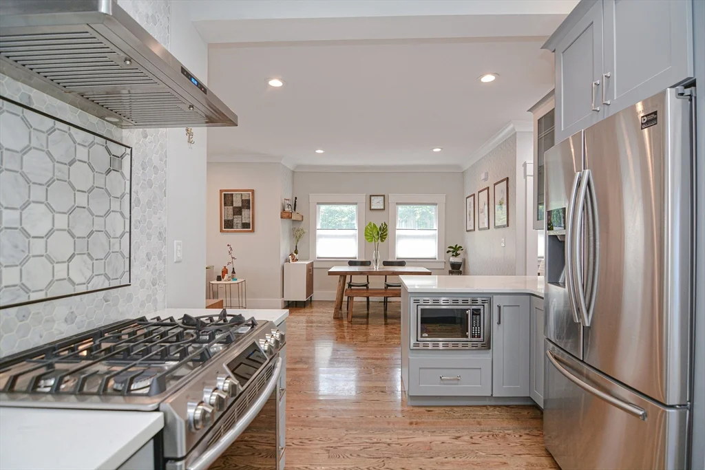 2 bed, 2 bath apartment for rent at 10 Grant St Unit 1, Winter Hill — photo 9 of 21