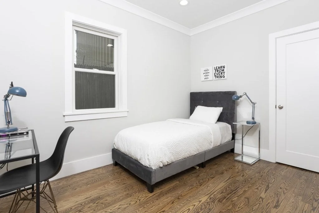 2 bed, 2 bath apartment for rent at 10 Grant St Unit 1, Winter Hill — photo 11 of 26