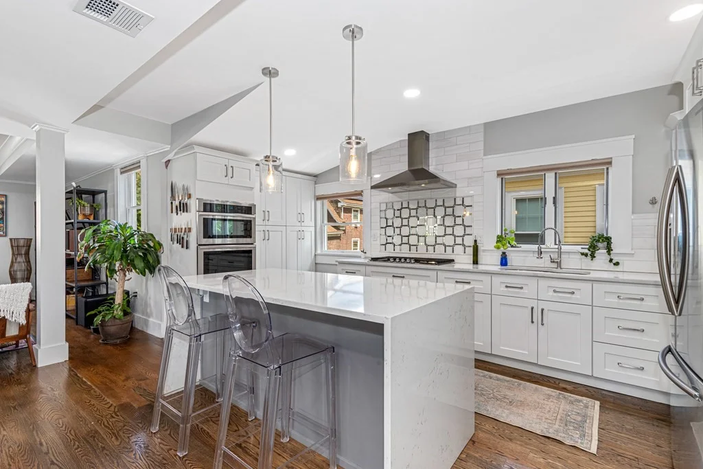 3 bed, 3 bath apartment for rent at 10 Grant St Unit 2, Winter Hill — photo 13 of 39