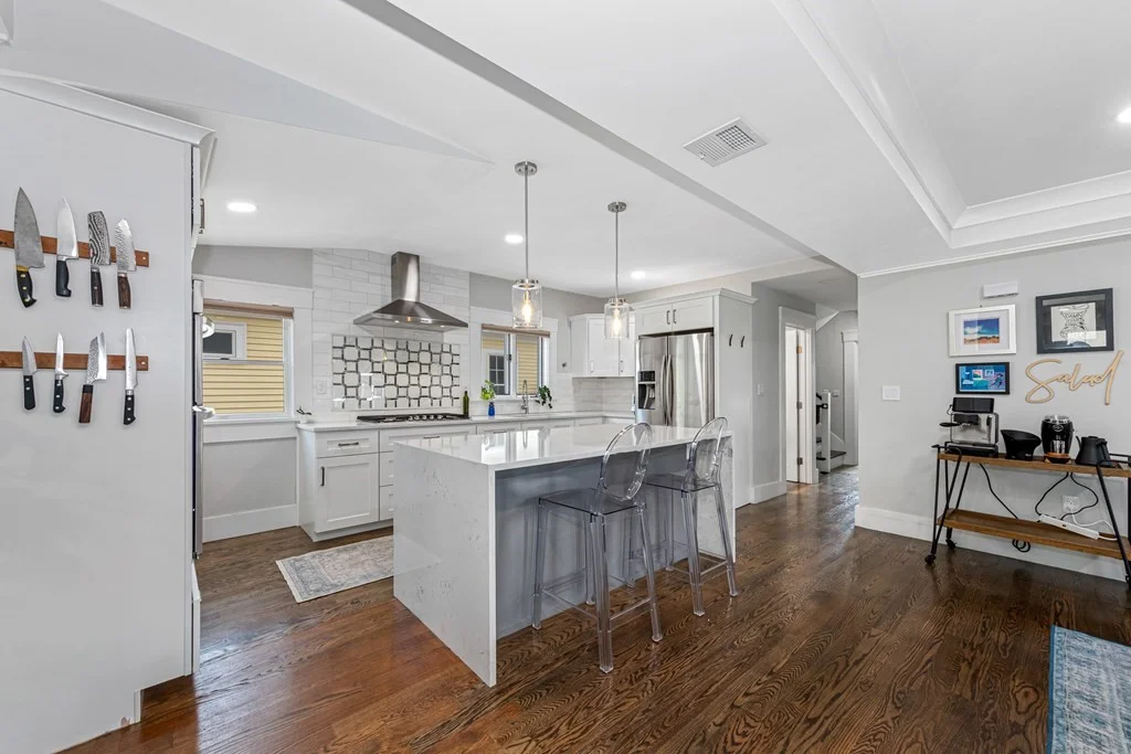 3 bed, 3 bath apartment for rent at 10 Grant St Unit 2, Winter Hill — photo 11 of 39