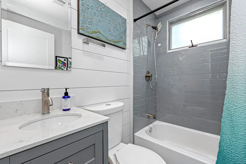 3 bed, 3 bath apartment for rent at 10 Grant St Unit 2, Winter Hill — photo 19 of 39