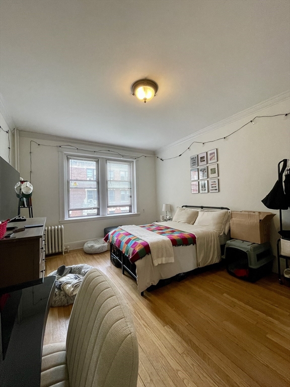 4 bed, 1 bath apartment for rent at 10 Greenway Ct Unit 3, Coolidge Corner — photo 6 of 8