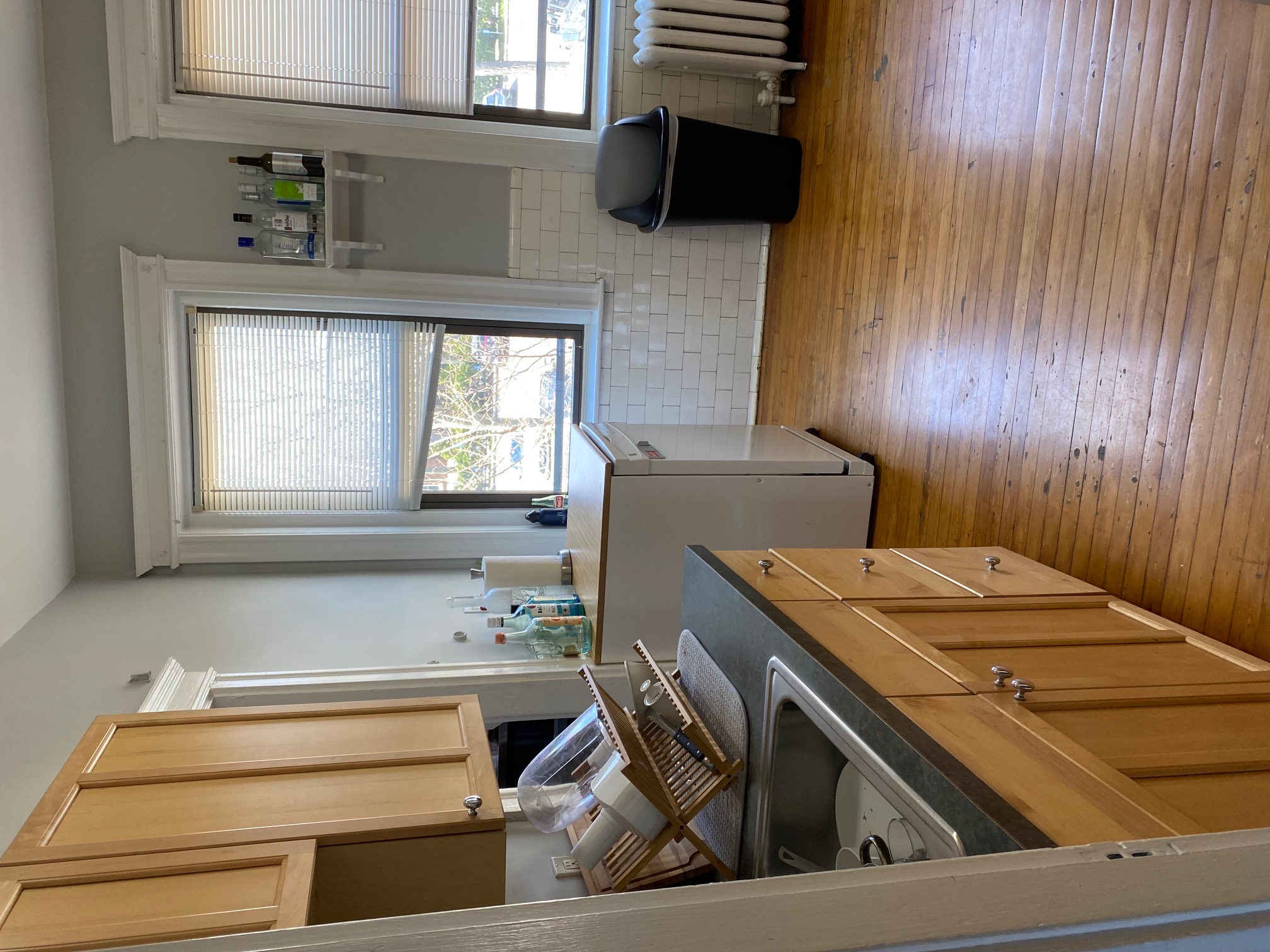 4 bed, 1 bath apartment for rent at 10 Greenway Ct Unit 4, Coolidge Corner — photo 10 of 22