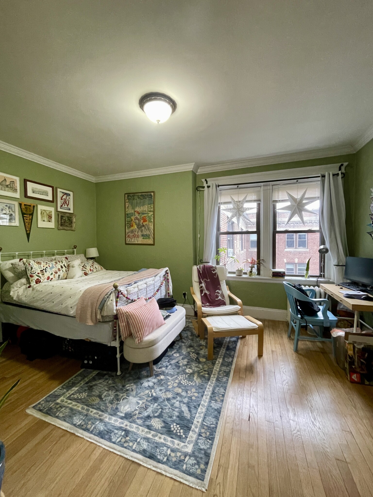 4 bed, 1 bath apartment for rent at 10 Greenway Ct Unit 5, Coolidge Corner — photo 10 of 26