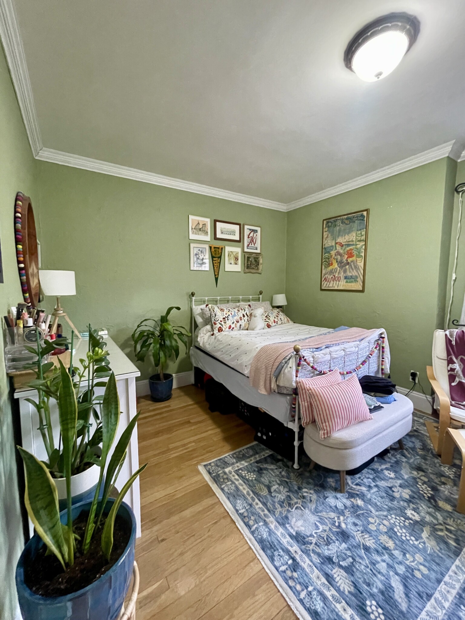 4 bed, 1 bath apartment for rent at 10 Greenway Ct Unit 5, Coolidge Corner — photo 2 of 26