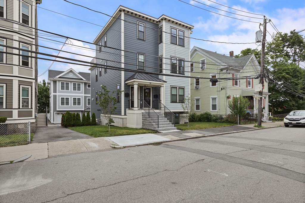 3 bed, 3 bath apartment for rent at 10 Hallet Unit 2, Dorchester — photo 35 of 35