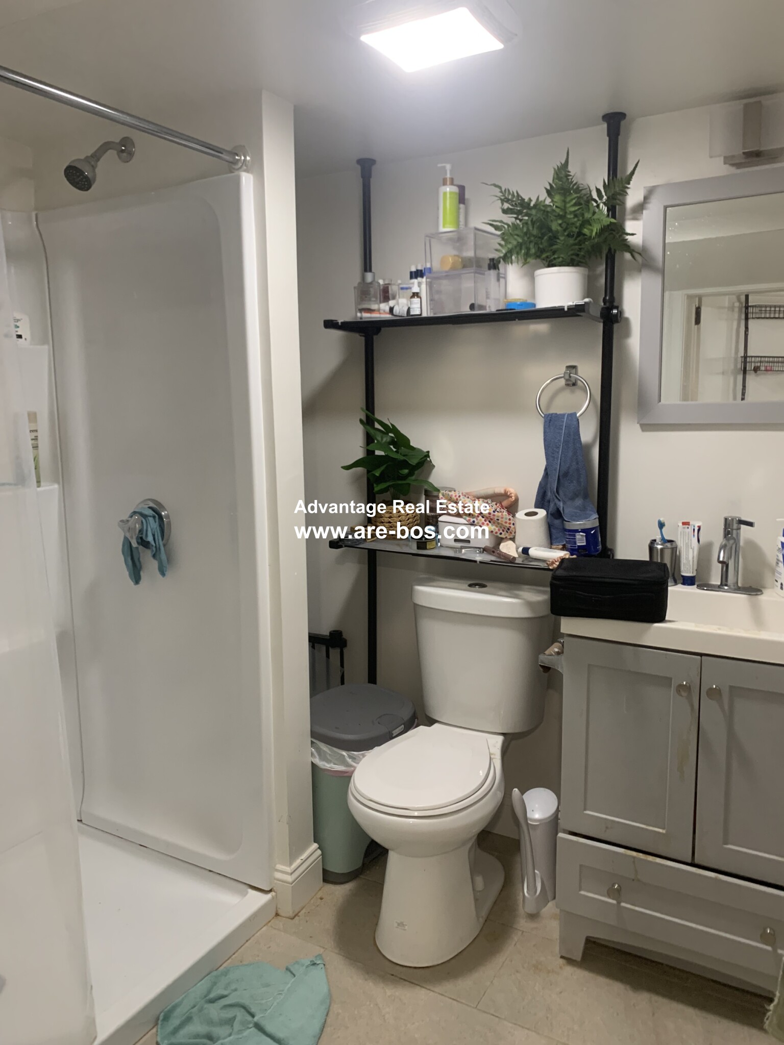 3 bed, 2 bath apartment for rent at 10 Harding St Unit 1T, Wellington-Harrington — photo 9 of 11