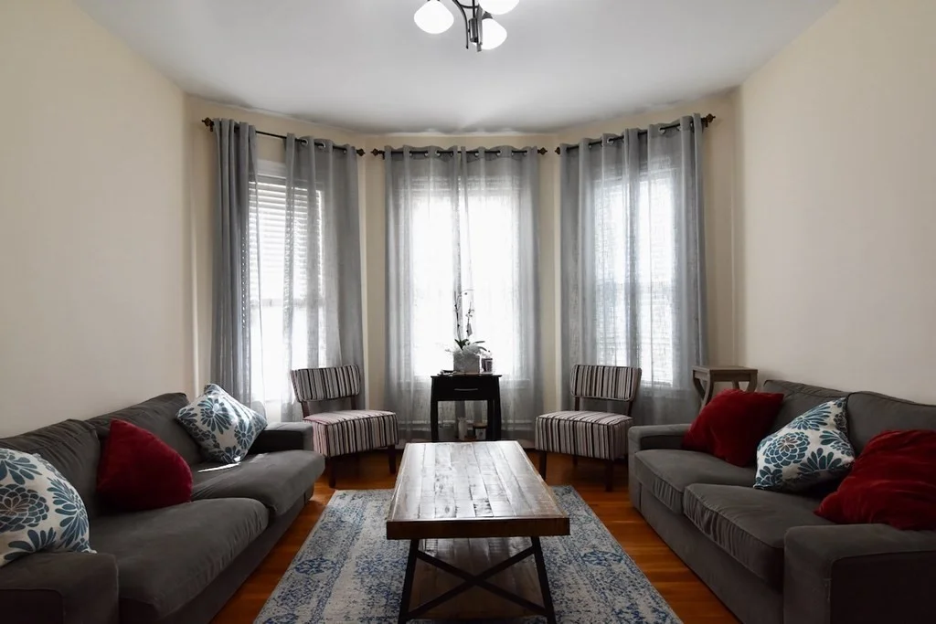3 bed, 1 bath apartment for rent at 10 Hartland St Unit 1, Dorchester — photo 2 of 23