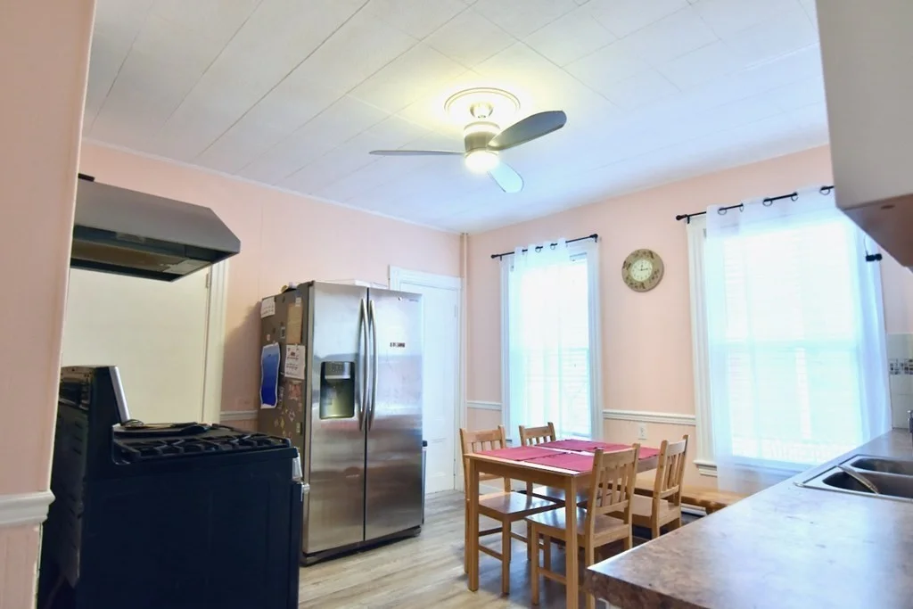 3 bed, 1 bath apartment for rent at 10 Hartland St Unit 1, Dorchester — photo 3 of 23