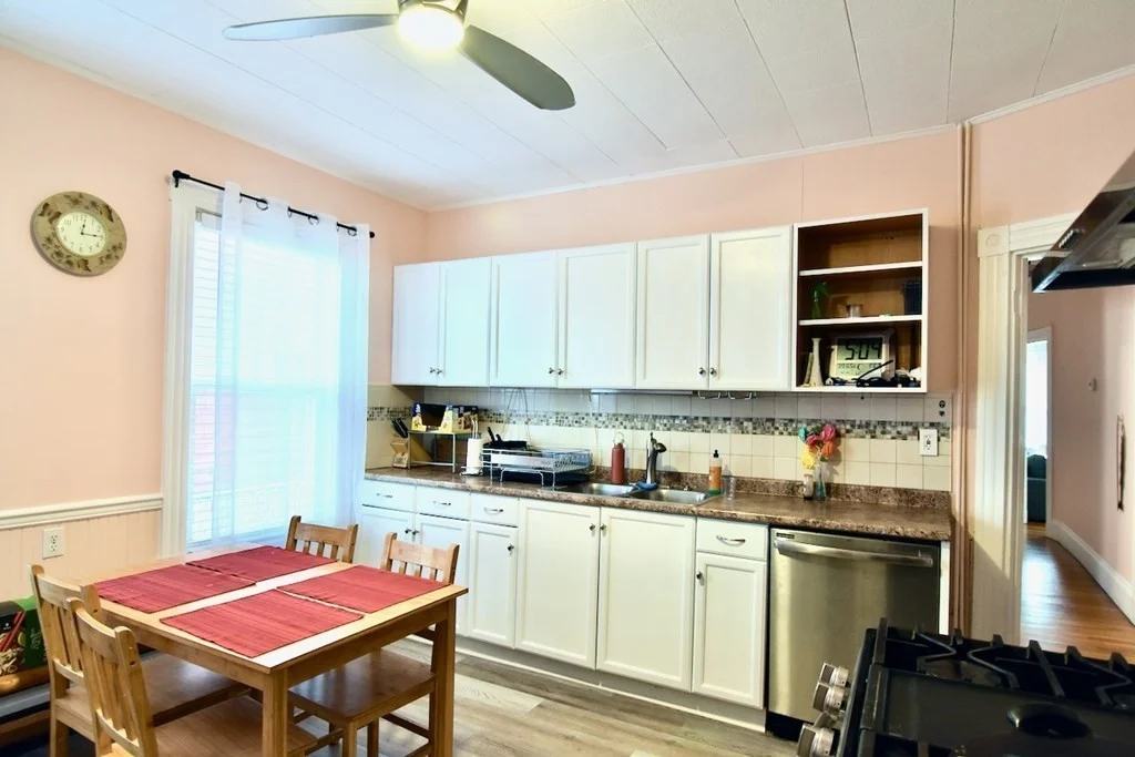 3 bed, 1 bath apartment for rent at 10 Hartland St Unit 1, Dorchester — photo 18 of 23