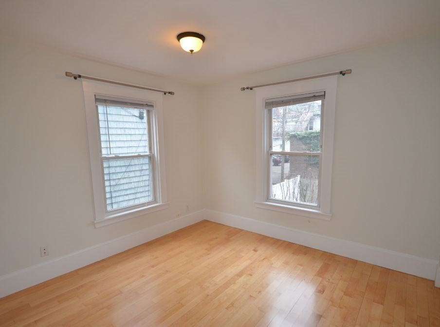 2 bed, 1 bath apartment for rent at 10 Harvest St Unit 2, Dorchester — photo 6 of 10