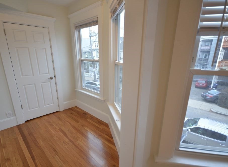 2 bed, 1 bath apartment for rent at 10 Harvest St Unit 2, Dorchester — photo 4 of 10