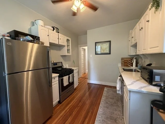 3 bed, 1 bath apartment for rent at 10 Hatch St Unit 1, South Boston — photo 3 of 18