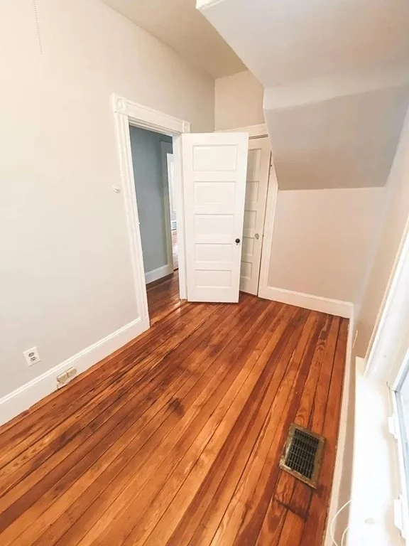 3 bed, 1 bath apartment for rent at 10 Hatch St Unit 1, South Boston — photo 15 of 18
