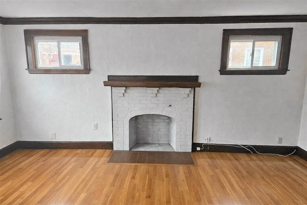 2 bed, 1 bath apartment for rent at 10 Hatherly Rd Unit 1, Brighton — photo 3 of 14