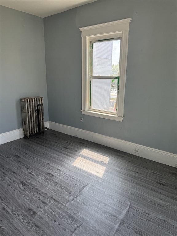 4 bed, 1 bath apartment for rent at 10 Helen St Unit 2, Dorchester — photo 7 of 9