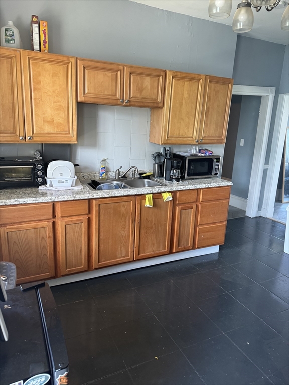 4 bed, 1 bath apartment for rent at 10 Helen St Unit 2, Dorchester — photo 1 of 9