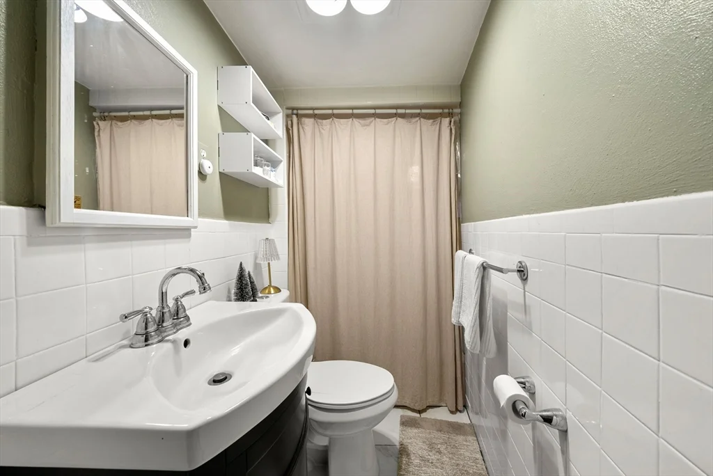 1 bed, 1 bath apartment for rent at 10 Henchman St Unit 2R, North End — photo 11 of 14