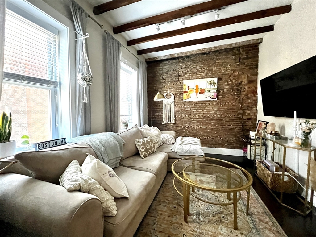 2 bed, 1 bath apartment for rent at 10 Henchman St Unit 3F, North End