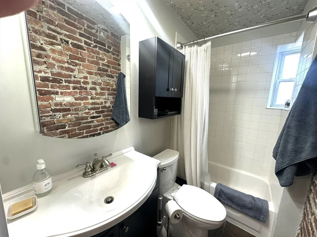 1 bed, 1 bath apartment for rent at 10 Henchman St Unit 5R, North End — photo 18 of 18