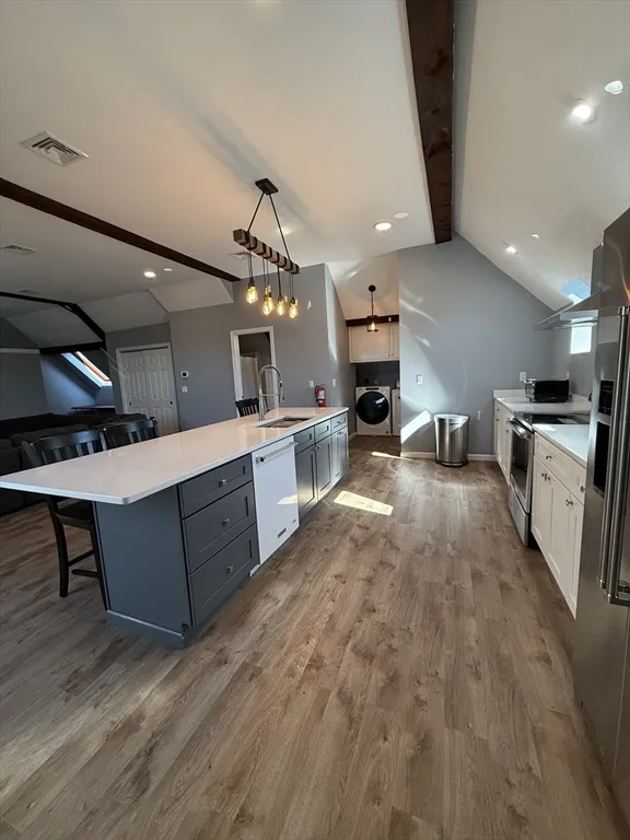 2 bed, 1 bath apartment for rent at 10 High St Unit 3, Andover — photo 4 of 16