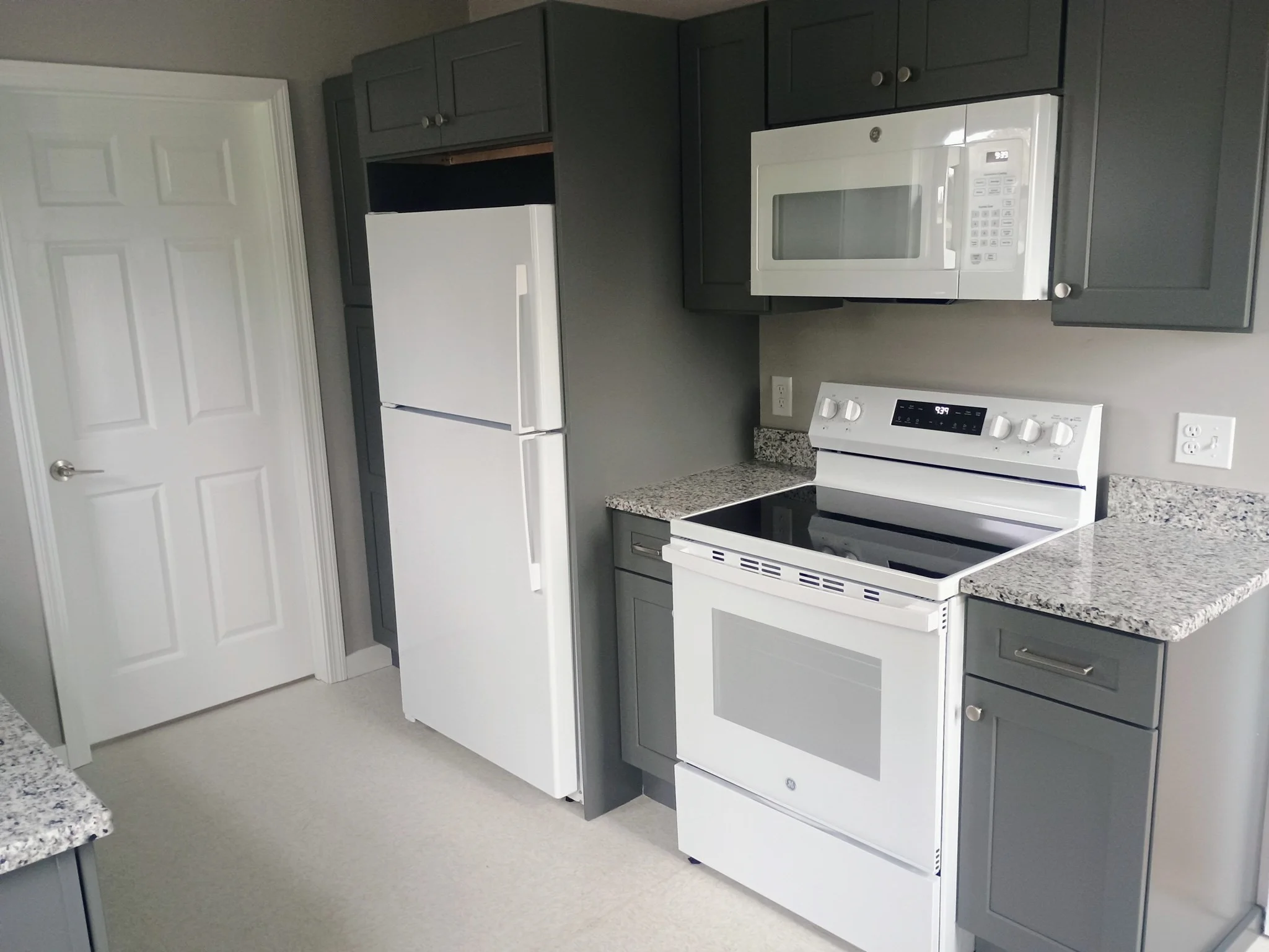 4 bed, 1 bath apartment for rent at 10 Hodges Ave Unit 2, Taunton