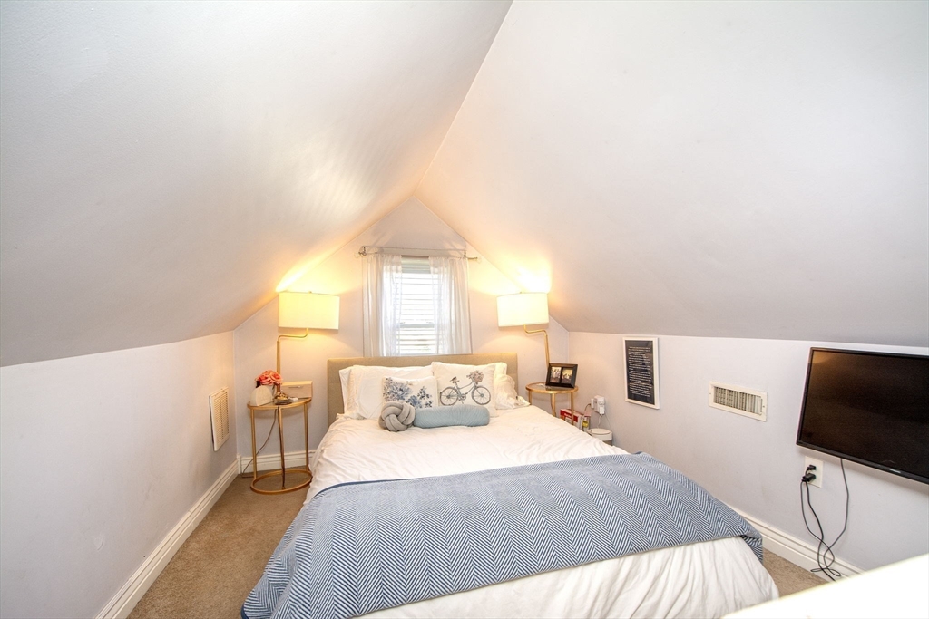 1 bed, 1 bath apartment for rent at 10 Hollis St, South Weymouth — photo 6 of 7