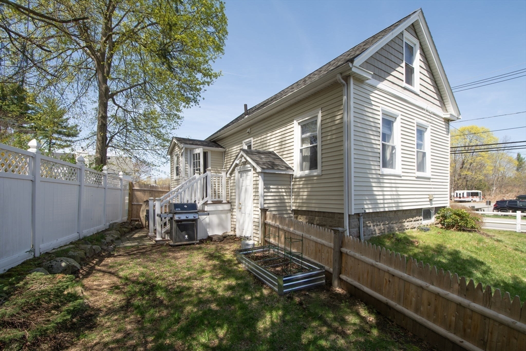 1 bed, 1 bath apartment for rent at 10 Hollis St, South Weymouth — photo 7 of 7