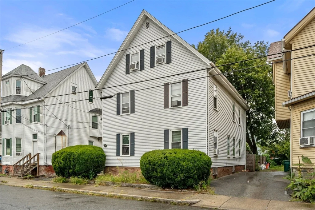 2 bed, 1 bath apartment for rent at 10 Holman St Unit C, Attleboro — photo 13 of 13