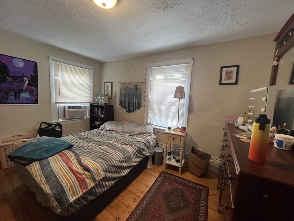 3.5 bed, 1.5 bath apartment for rent at 10 Homer Sq Unit 2, Prospect Hill — photo 28 of 36