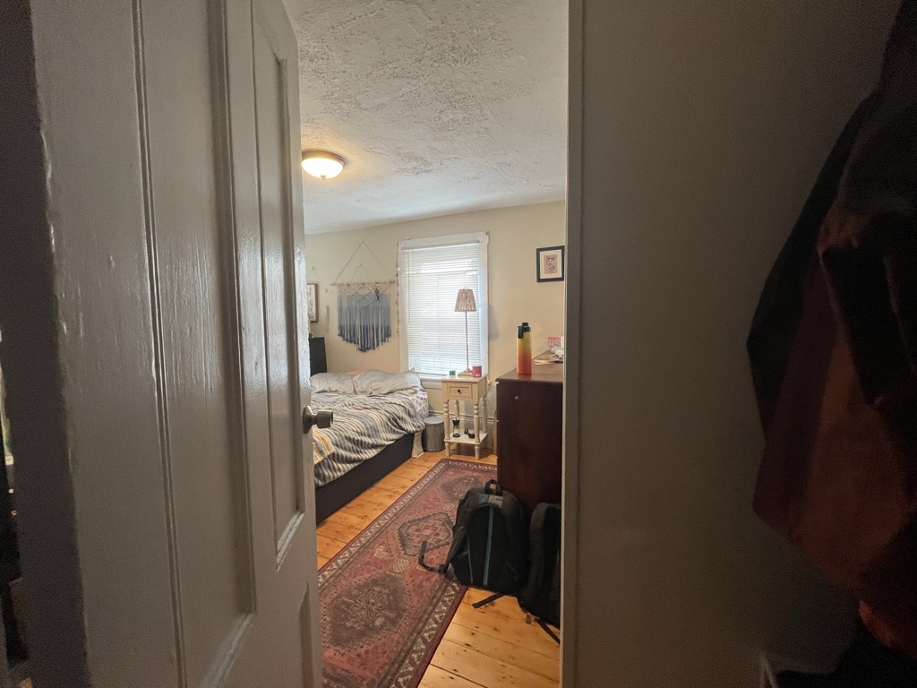 3.5 bed, 1.5 bath apartment for rent at 10 Homer Sq Unit 2, Prospect Hill — photo 27 of 36