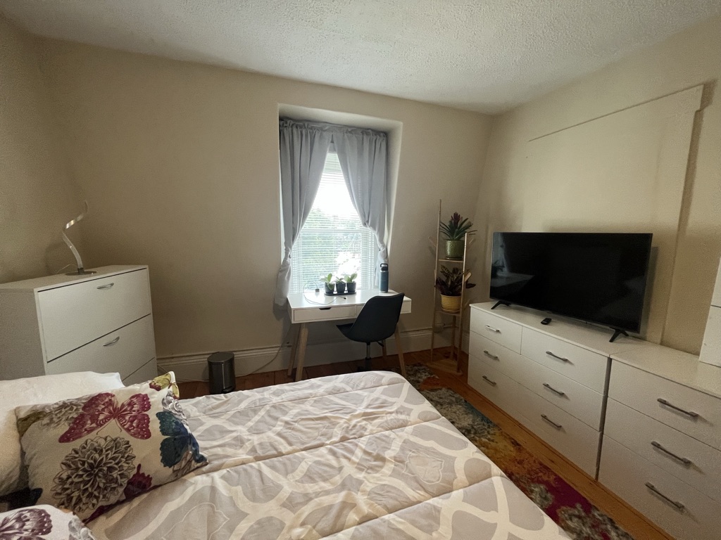 3.5 bed, 1.5 bath apartment for rent at 10 Homer Sq Unit 2, Prospect Hill — photo 18 of 36